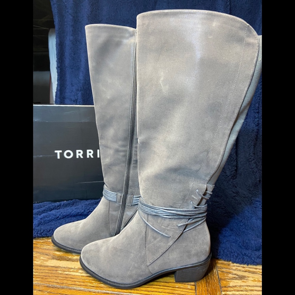 Torrid Grey sueded heeled wide calf boot sz 10.5W
